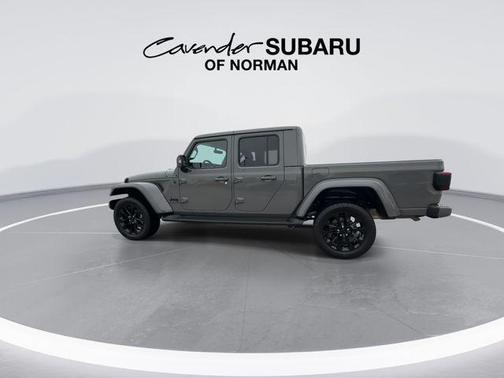 2022 Jeep Gladiator Overland