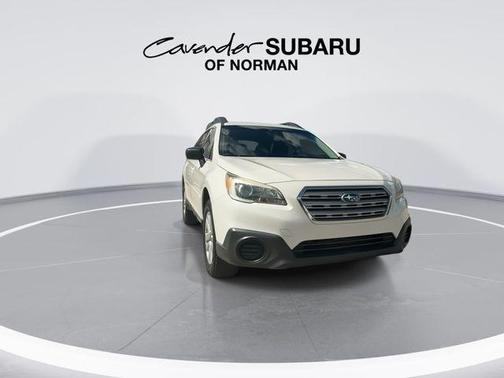 Crystal White Pearl 2017 Subaru Outback 2.5i