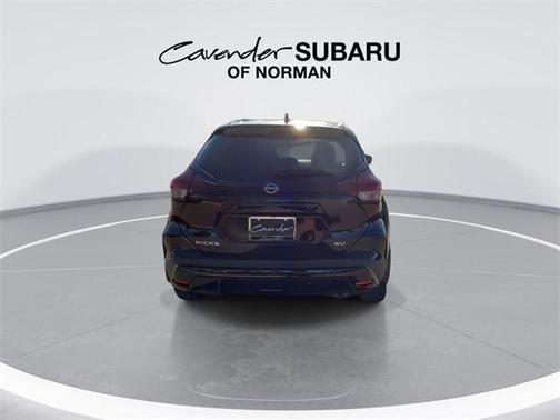 2022 Nissan Kicks SV