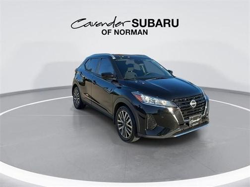 2022 Nissan Kicks SV