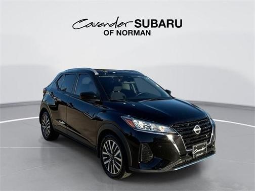 2022 Nissan Kicks SV