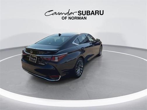 2024 Lexus ES 300h Ultra Luxury