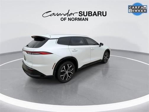 2025 Toyota Crown Signia XLE