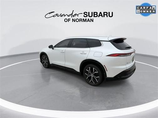 2025 Toyota Crown Signia XLE