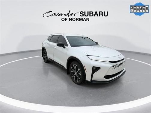 2025 Toyota Crown Signia XLE