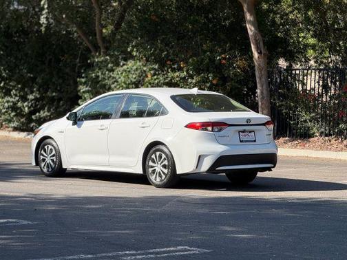 White 2021 Toyota Corolla Hybrid LE
