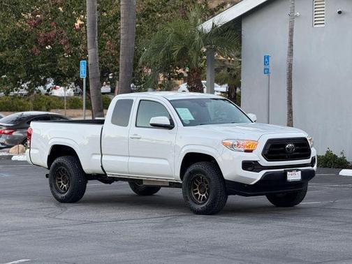 2022 Toyota Tacoma SR5
