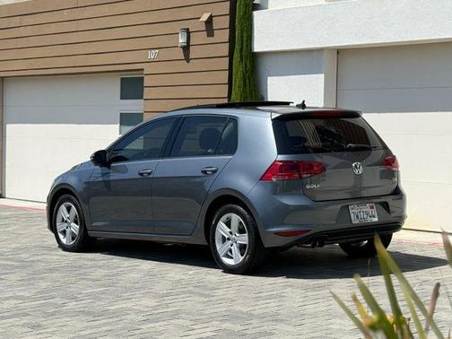 2017 Volkswagen Golf TSI Wolfsburg Edition 4-Door