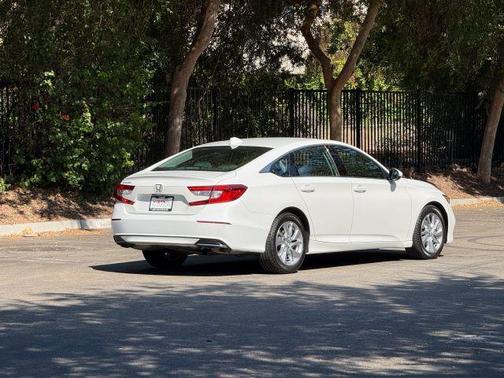 White 2018 Honda Accord LX