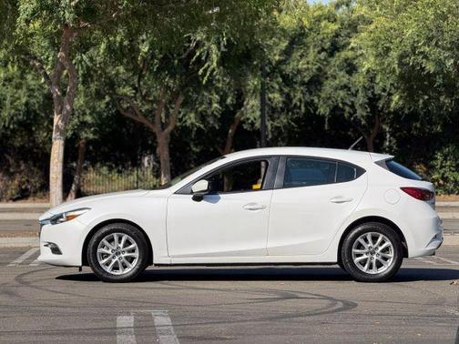 2017 Mazda Mazda3 Sport
