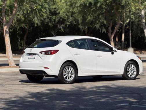 2017 Mazda Mazda3 Sport