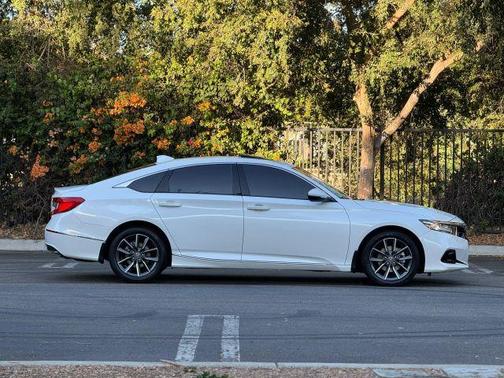 2022 Honda Accord EX-L 1.5T