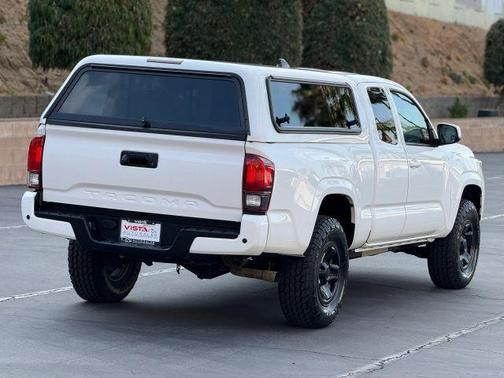 White 2022 Toyota Tacoma SR