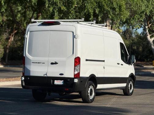 2024 Ford Transit-250 148 WB Medium Roof Cargo