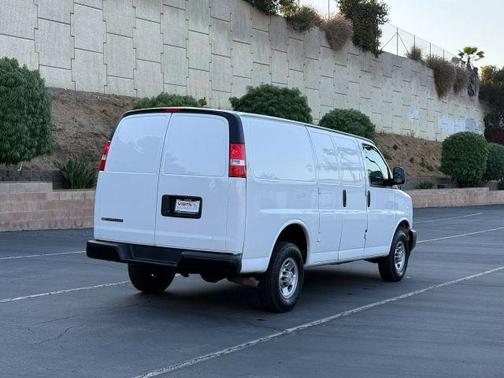 2022 Chevrolet Express 3500 Work Van