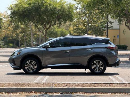 2022 Nissan Murano SV