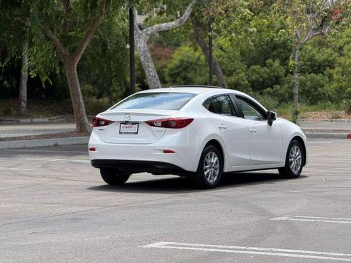 2015 Mazda Mazda3 i Grand Touring