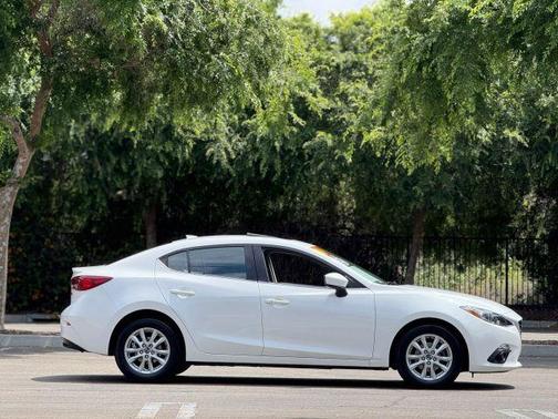 2015 Mazda Mazda3 i Grand Touring