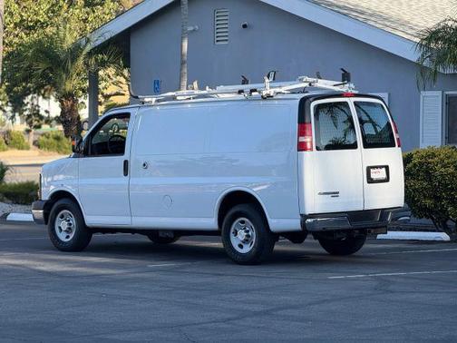 2014 Chevrolet Express 2500 Work Van