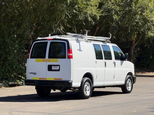 2015 Chevrolet Express 2500 Work Van