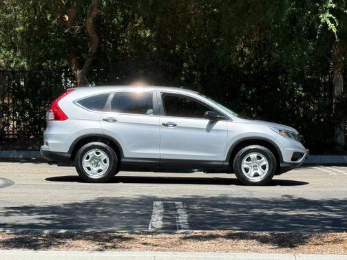 Silver 2015 Honda CR-V LX