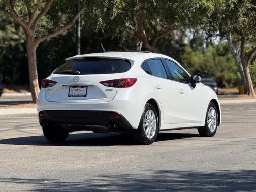 2016 Mazda Mazda3 i Touring