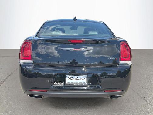 Gloss Black 2022 Chrysler 300 S