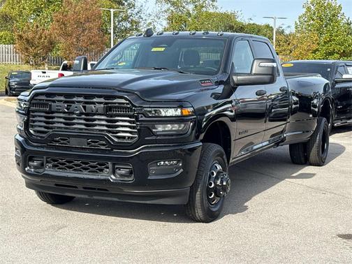 2026 RAM 3500 Big Horn Crew Cab 4x4 8' Box