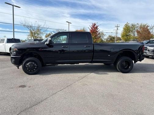 2026 RAM 3500 Big Horn Crew Cab 4x4 8' Box