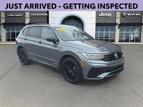 2022 Volkswagen Tiguan 2.0T SE R-Line Black