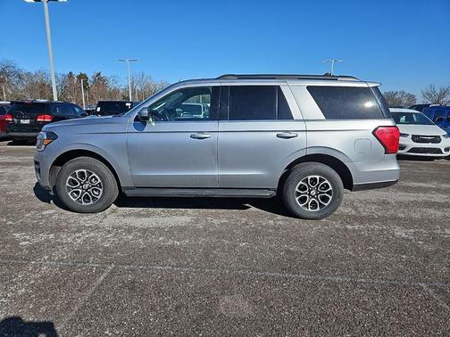 2024 Ford Expedition XLT