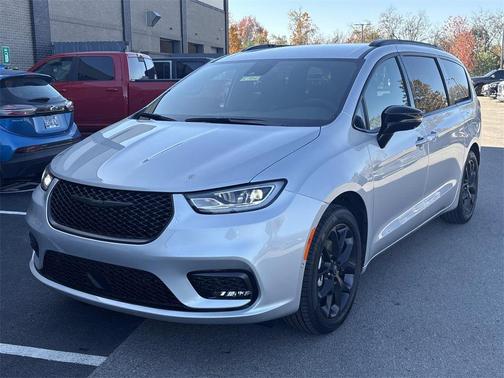 2026 Chrysler Pacifica L