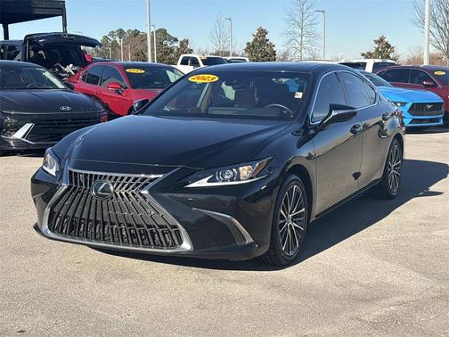 2023 Lexus ES 300h Base