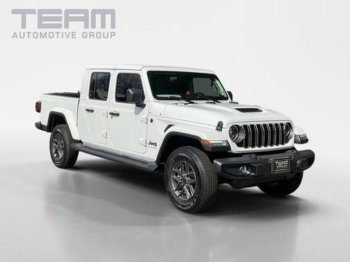 Bright White Clearcoat 2025 Jeep Gladiator Sport S