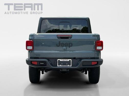 Anvil Clearcoat 2025 Jeep Gladiator Sport S
