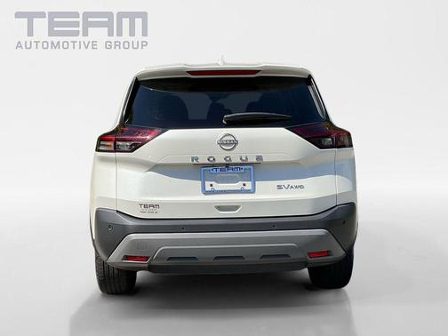 Pearl White Tricoat 2023 Nissan Rogue SV