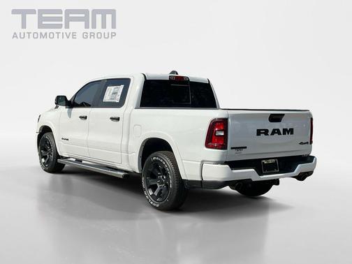 Bright White Clearcoat 2026 RAM 1500 Big Horn/Lone Star