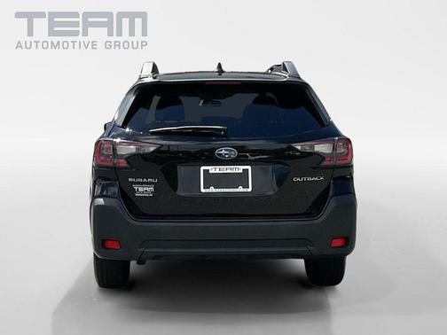 Crystal Black Silica 2023 Subaru Outback Premium