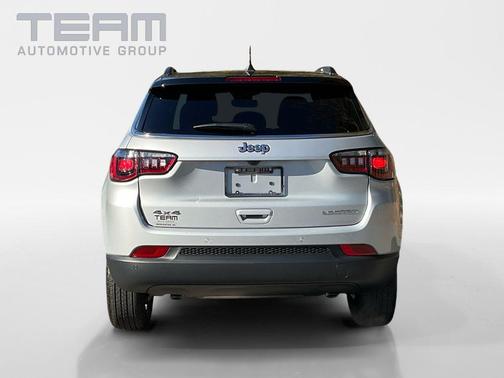 Silver Zynith Metallic Clearcoat 2026 Jeep Compass Limited