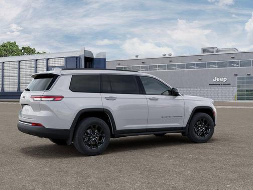 Bright White Clearcoat 2026 Jeep Grand Cherokee L Altitude