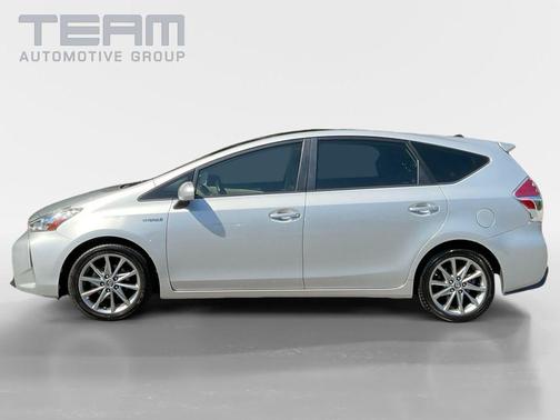 Classic Silver Metallic 2015 Toyota Prius v Five
