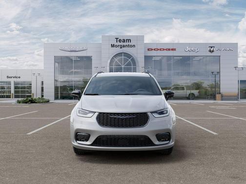 Silver Mist Clearcoat 2026 Chrysler Pacifica L