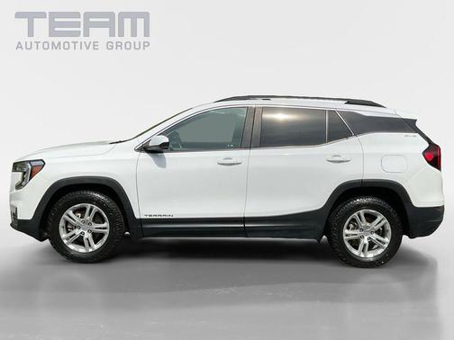 Summit White 2023 GMC Terrain SLE