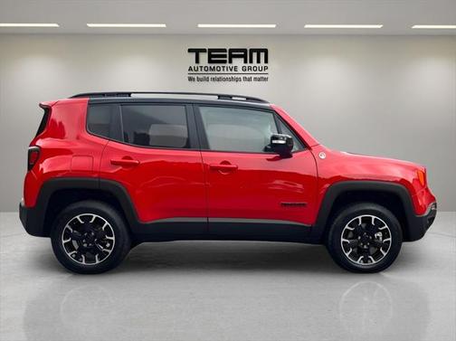 Colorado Red Clearcoat 2023 Jeep Renegade Trailhawk