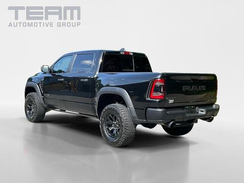Diamond Black Crystal Pearlcoat 2022 RAM 1500 TRX