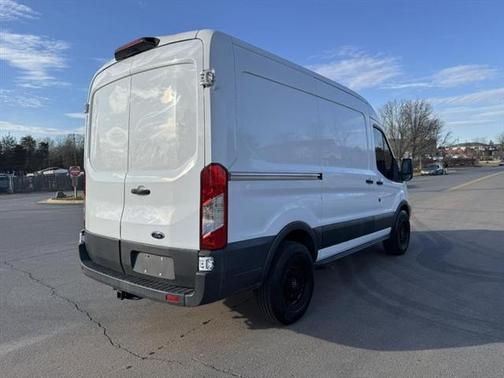 2018 Ford Transit-250 Base