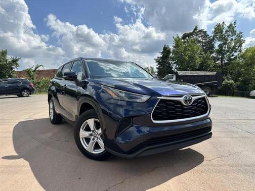 2022 Toyota Highlander L