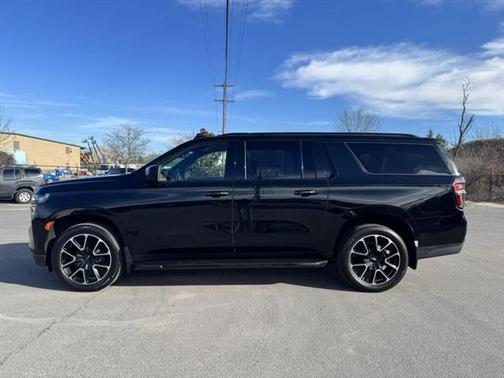2021 Chevrolet Suburban RST