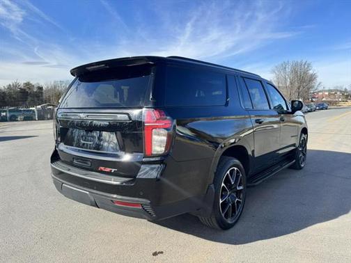 2021 Chevrolet Suburban RST