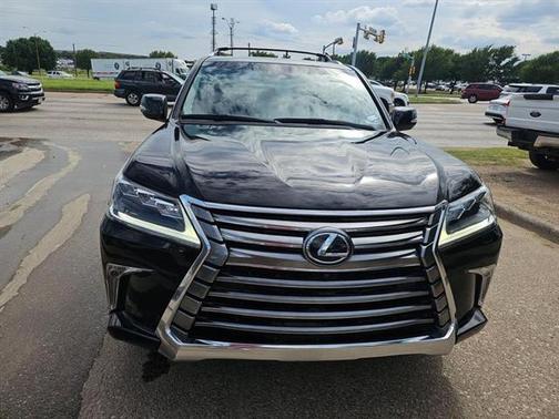 2016 Lexus LX 570 Base